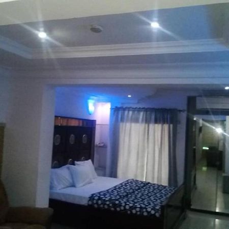 Theodawn Hotels @ Suite 29 Ikeja Zewnętrze zdjęcie