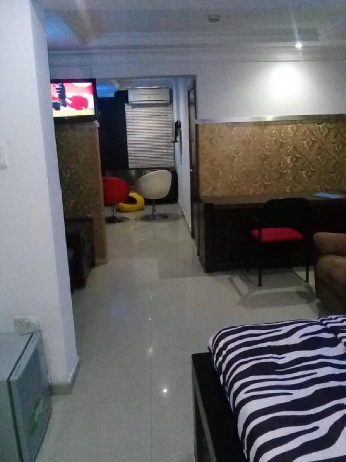 Theodawn Hotels @ Suite 29 Ikeja Zewnętrze zdjęcie