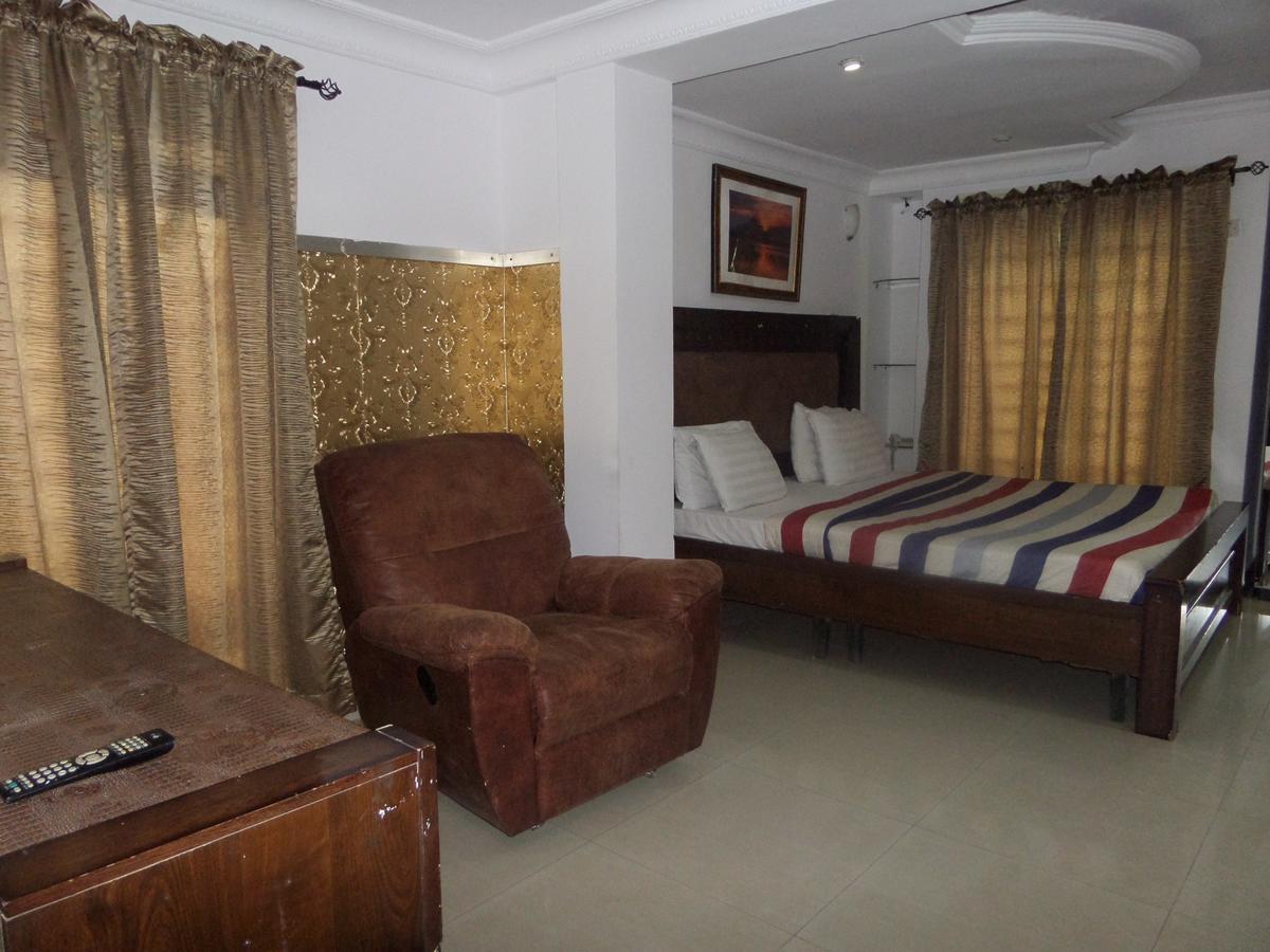 Theodawn Hotels @ Suite 29 Ikeja Zewnętrze zdjęcie