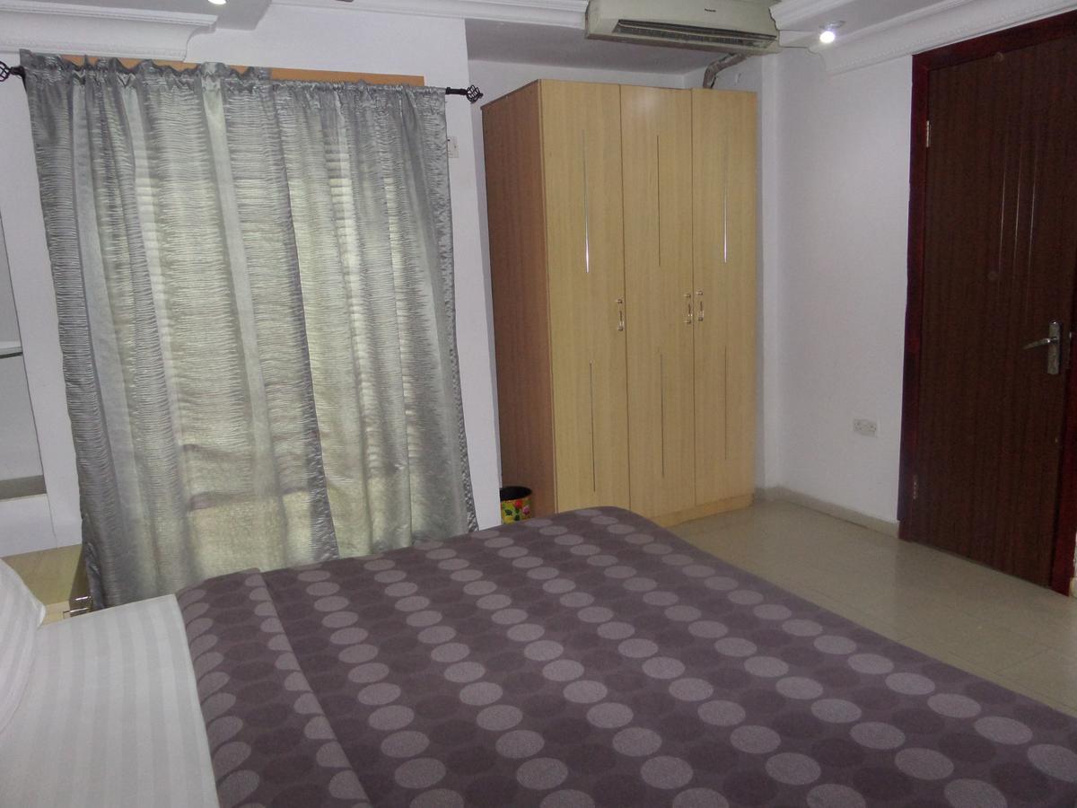 Theodawn Hotels @ Suite 29 Ikeja Zewnętrze zdjęcie