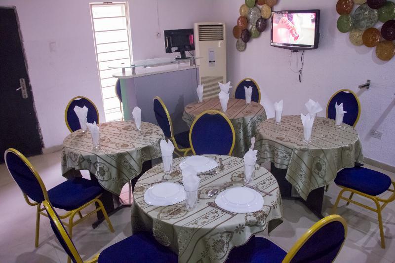 Theodawn Hotels @ Suite 29 Ikeja Zewnętrze zdjęcie