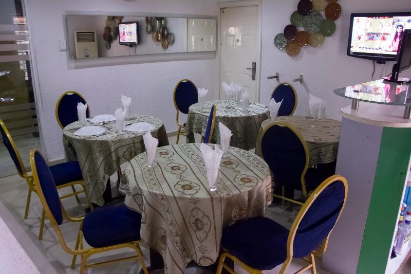 Theodawn Hotels @ Suite 29 Ikeja Zewnętrze zdjęcie