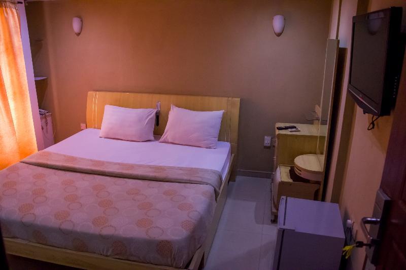 Theodawn Hotels @ Suite 29 Ikeja Zewnętrze zdjęcie